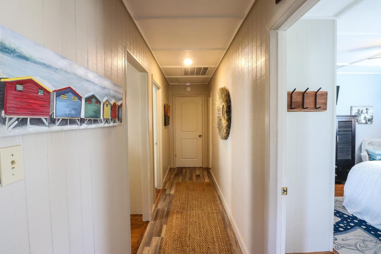 One-Of-A-Kind Beach Home With Lounge Bar Game Room กาลเวสตัน ภายนอก รูปภาพ
